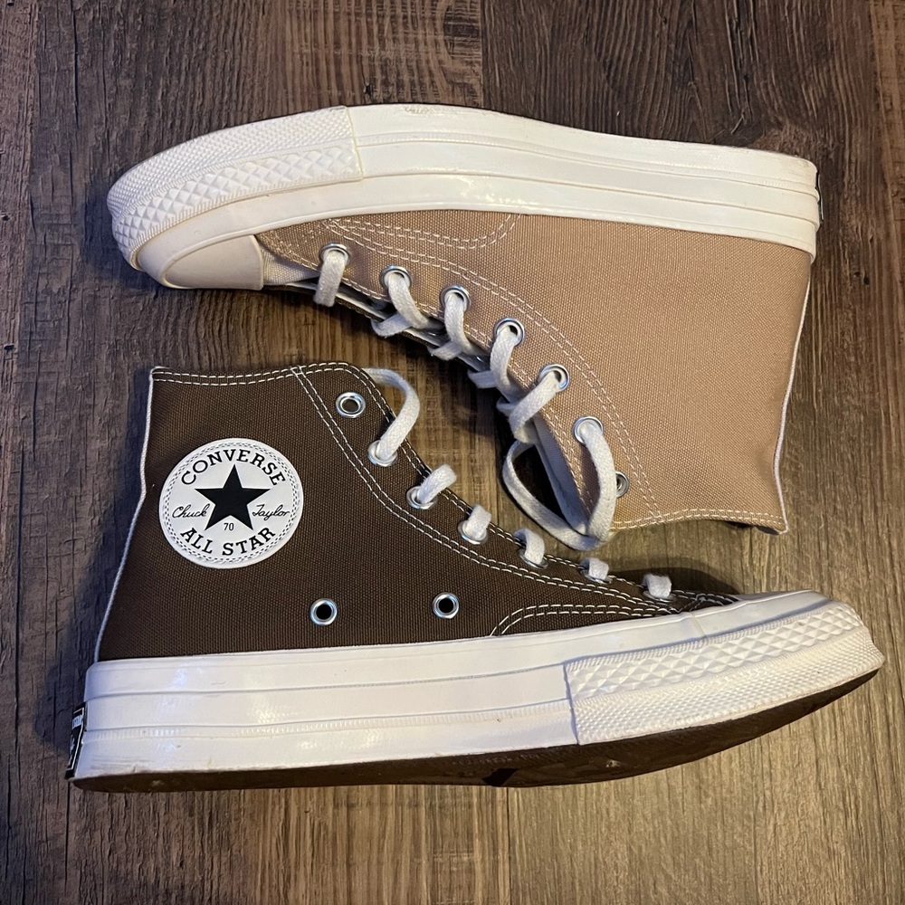 *RARE* Tri-Colored High Top Converse Women’s 7 Men’s 5